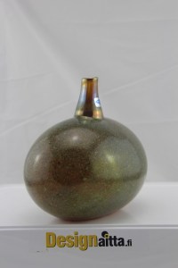 Nuutajärvi, Nuutajärven, Toikka, Mansikkapikkapullo, Mansikkapaikka, Toikan, Laydy Birds, Sieppo, Flycatcher, Birds, Lintu, Designaitta, Hovimestari, Butler, Iittala, Iittalan, Art Glass, Taidelasi, Designlasi