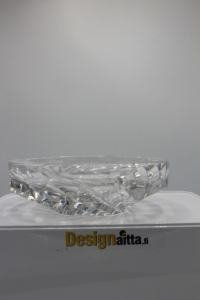 Okkolin, Okkolinin, malja, Lumpeenkukka, kristalli, Riihimäki, Designaitta,  Riihimäen, taidelasi, designlasi, lumpeenkukka, terälehdet, ulpukka, kullero, Finish art glas