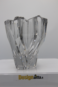 Tapio Wirkkala, Wirkkalan, Jäänsärö, Viivahiottu, Kanttarelli, Tokio, Jäävuori, Kristalli,, Designaitta, Skandinaviadesign,Iittala, Iittlan, Ovalis, Taidelasi, Designlasi, Designaitta,  Finnish art glass, Jäävuori, Kristalli, viivahiottu