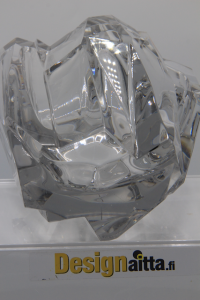 Tapio Wirkkala, Wirkkalan, Jäänsärö, Viivahiottu, Kanttarelli, Tokio, Jäävuori, Kristalli,, Designaitta, Skandinaviadesign,Iittala, Iittlan, Ovalis, Taidelasi, Designlasi, Designaitta,  Finnish art glass, Jäävuori, Kristalli, viivahiottu